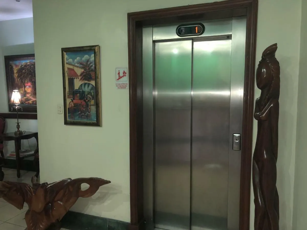 Hotel Discovery Santo Domingo